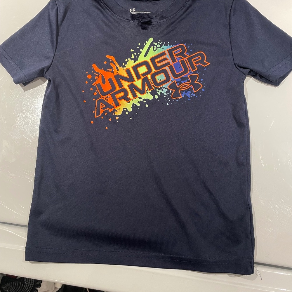 Under armour t shirt